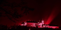 V pondělí 17. dubna se Špilberk rozsvítí červeně. Zdroj: MMB