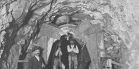 Rok 1911: Jedna ze tří štol vybudovaných při vedení vodovodu z Březové nad Svitavou do Brna. Novohradská štola má délku 74 metrů a je z trojice nejkratší. Foto: archiv BVK