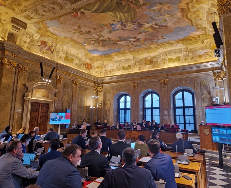Na prvním zasedání v roce 2025 projednali zastupitelé 118 bodů