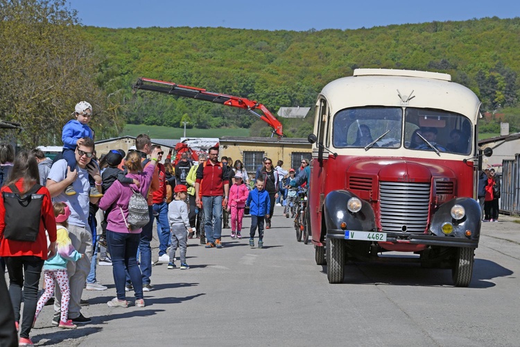 Přehlídka historických vozů. Foto: Technické muzeum v Brně
