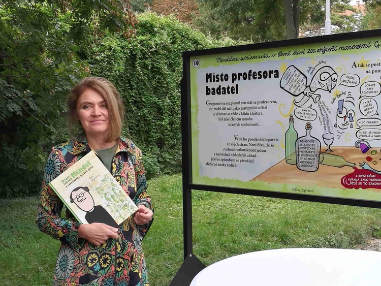 Kniha o Mendelovi vypráví, jak se kluk z vesnice stal světovým velikánem