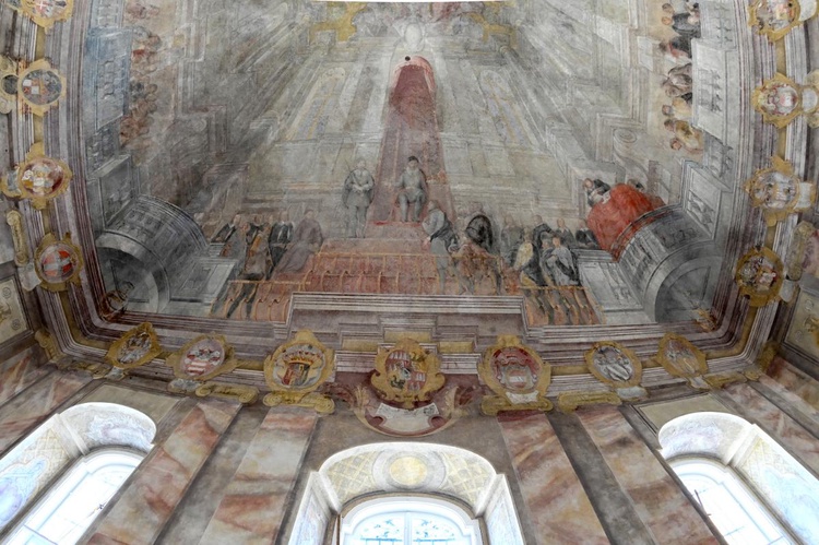 „Věděli jsme, že je tu freska, ale nevěděli jsme, co na ní je.“ Restaurátoři dokončili práce na poslední neznámé fresce v Brně
