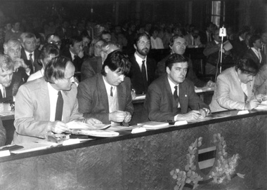 Před 30 lety zasedalo první svobodně zvolené brněnské zastupitelstvo