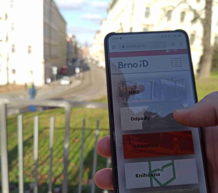 Lidé si přes účet Brno iD nově prodlouží nájem hrobového místa