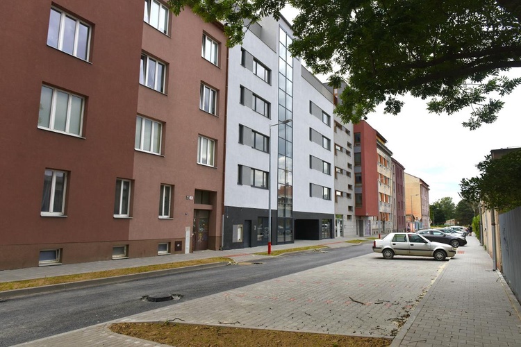 Místní mohou ode dneška vjet do Kovářské ulice