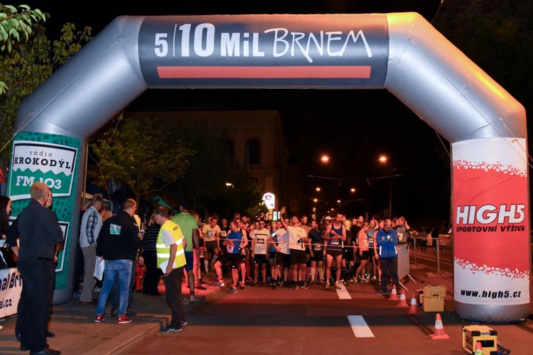 Tipy na víkend: dny pro zdraví. volba nejkrásnější dívky, výstavy a běh