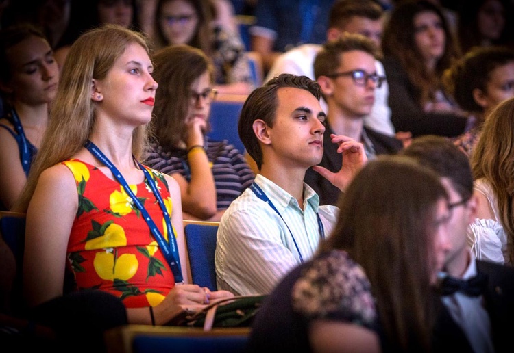 Studenti chtějí vytvořit rekordní vlajku EU
