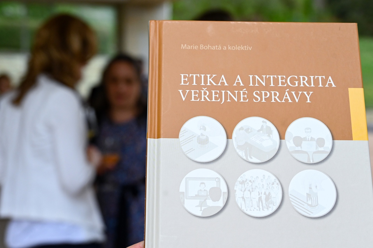 Křest knihy Etika a integrita ve veřejné správě