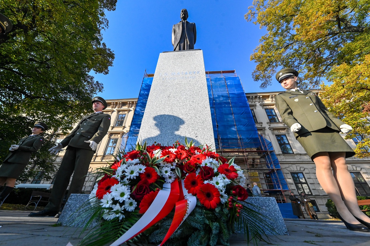 Vzpomínkový akt u příležitosti 103. výročí samostatné Československé republiky