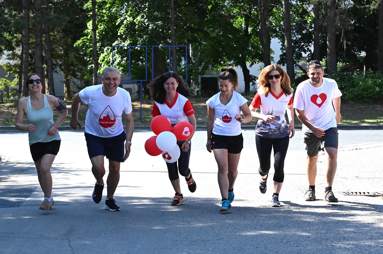 Štafetový běh konaný v rámci kampaně Darujme krev pro Brno