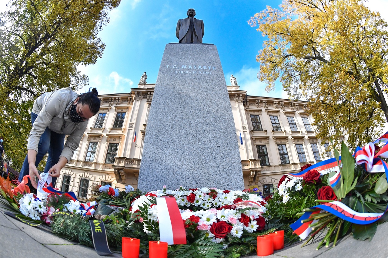 Vzpomínkový akt u příležitosti 102. výročí samostatné Československé republiky