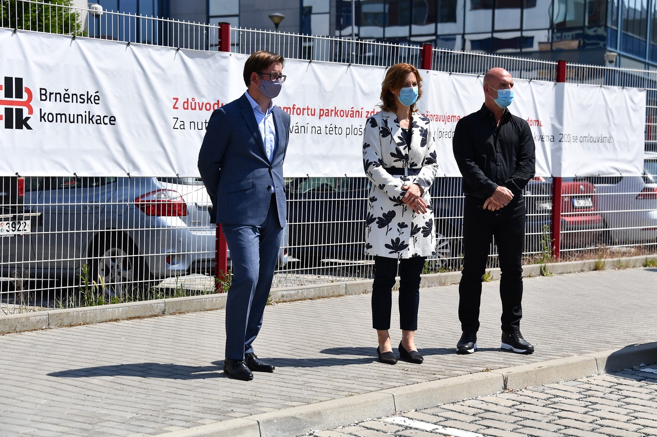 Slavnostní zahájení stavby parkovacího domu Renneská