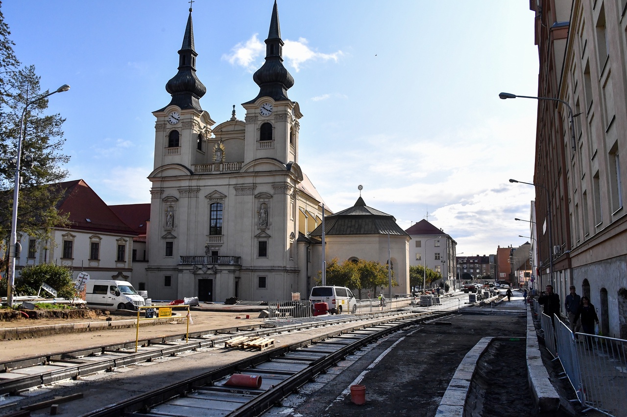 Projížďka historickou tramvají po dokončených stavbách DPMB