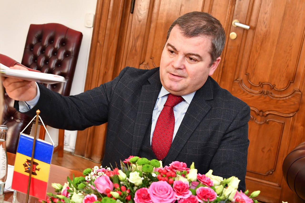 Přijetí velvyslance Moldavska Vitalie Rusua primátorkou M. Vaňkovou