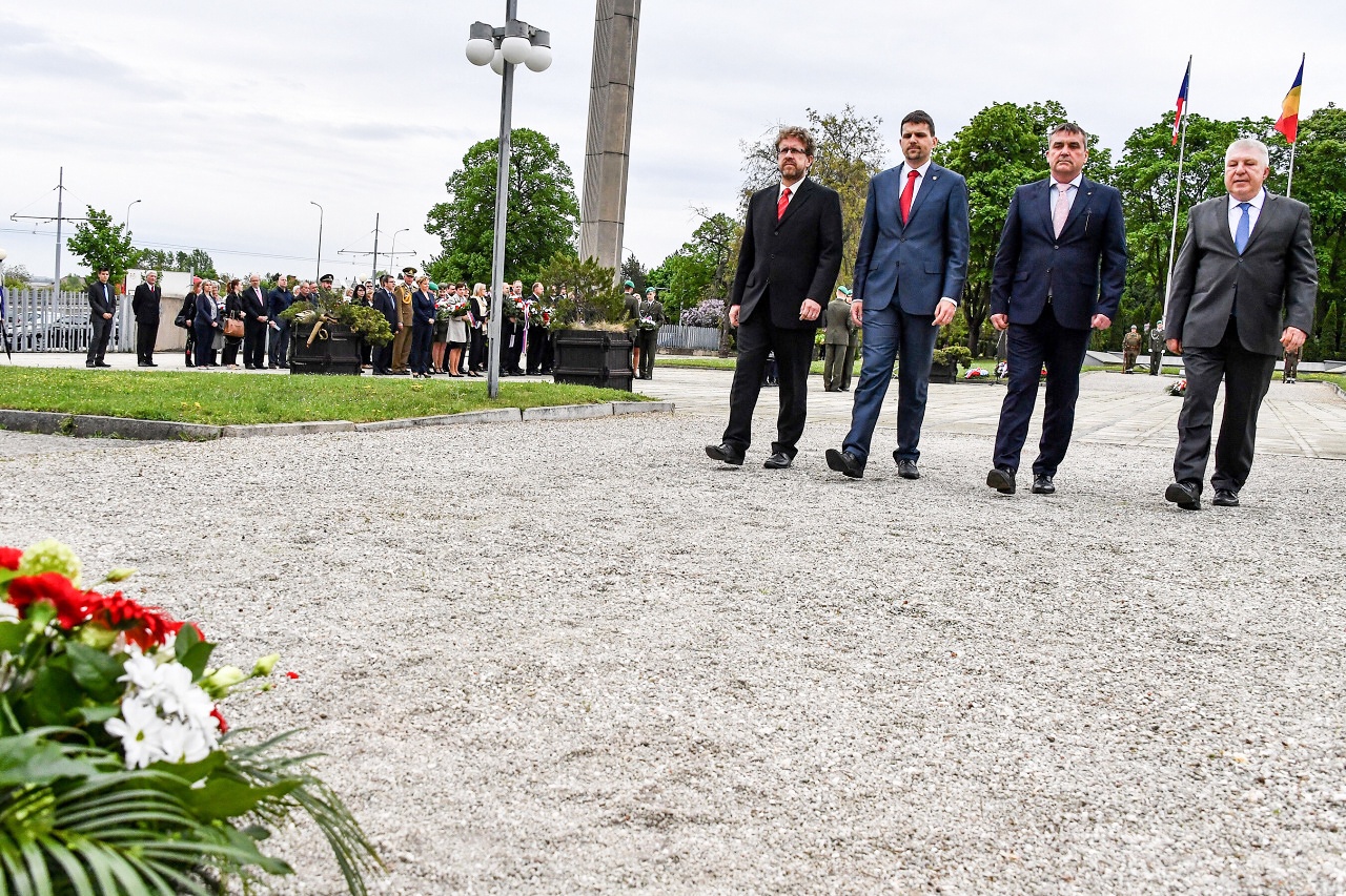 Pietní akt konaný u příležitosti 73. výročí osvobození města Brna