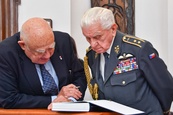 Přijetí letců z druhé světové války generálmajora Emila Bočka a majora Huga Meisla-Maroma