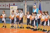 Legenda basketbalu Ivo Mrázek oslavil v hale devadesátku