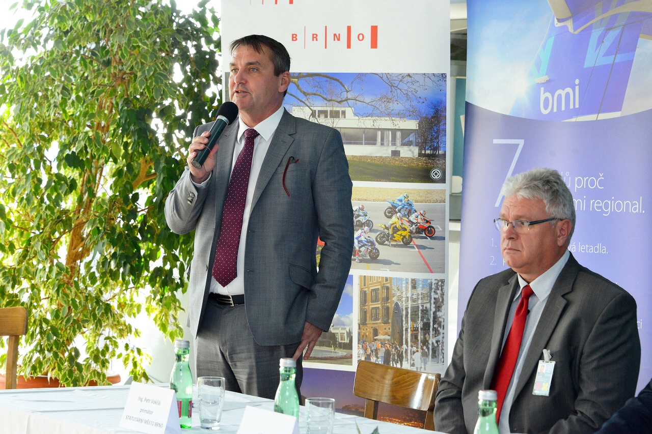 Tisková konference na téma zprovoznění nové letecké linky Brno-Mnichov