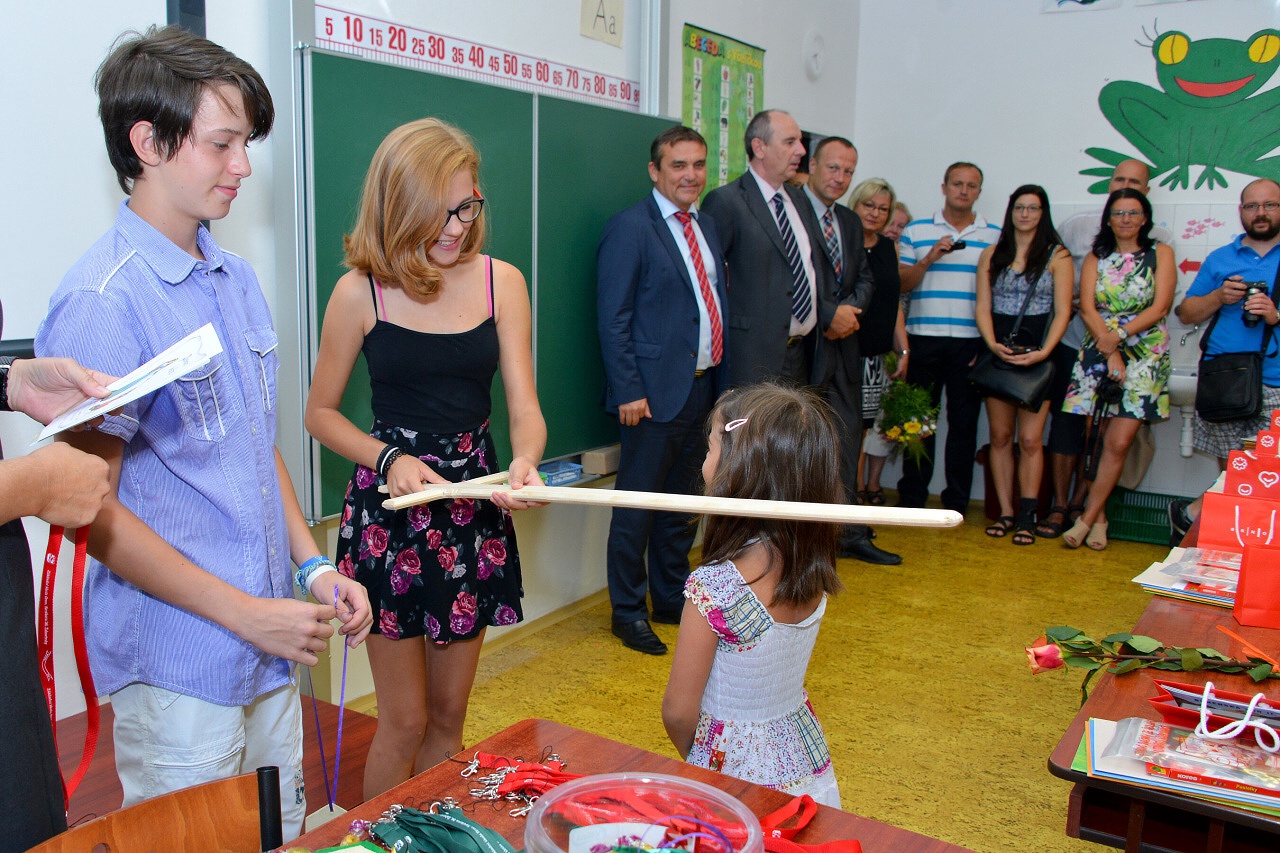 Zahájení nového školního roku 2015/2016 na ZŠ Sirotkova - za účasti primátora P. Vokřála