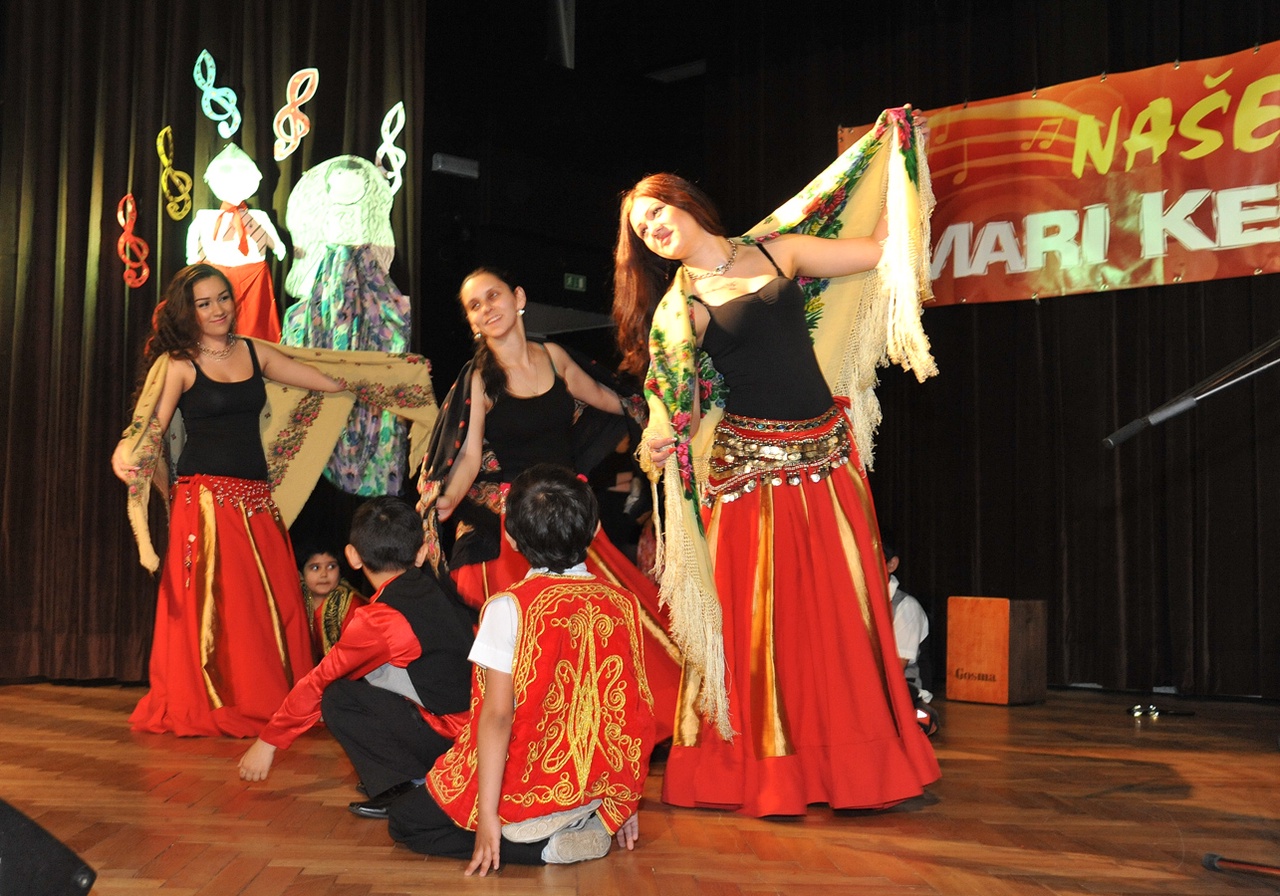 Zahájení 7. ročníku hudebního festivalu Naše kolo - Amari kereka