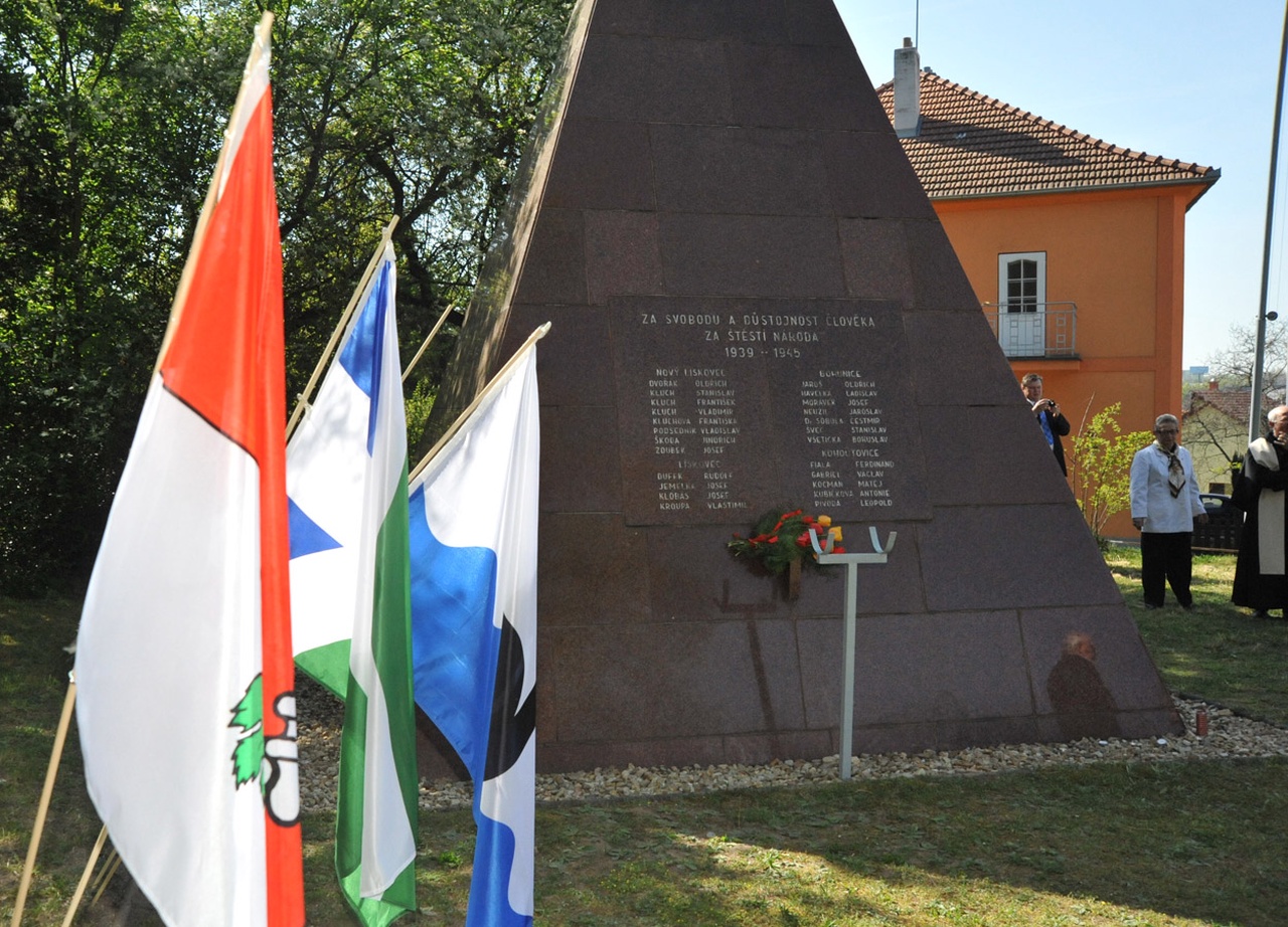 Pietní shromáždění k připomenutí bojů na jihozápadní části Brna