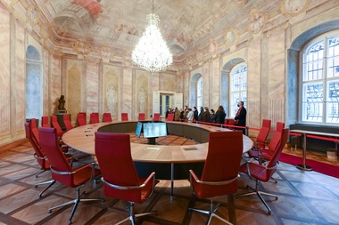 Sál Rady na Nové radnici. Foto: Marie Schmerková