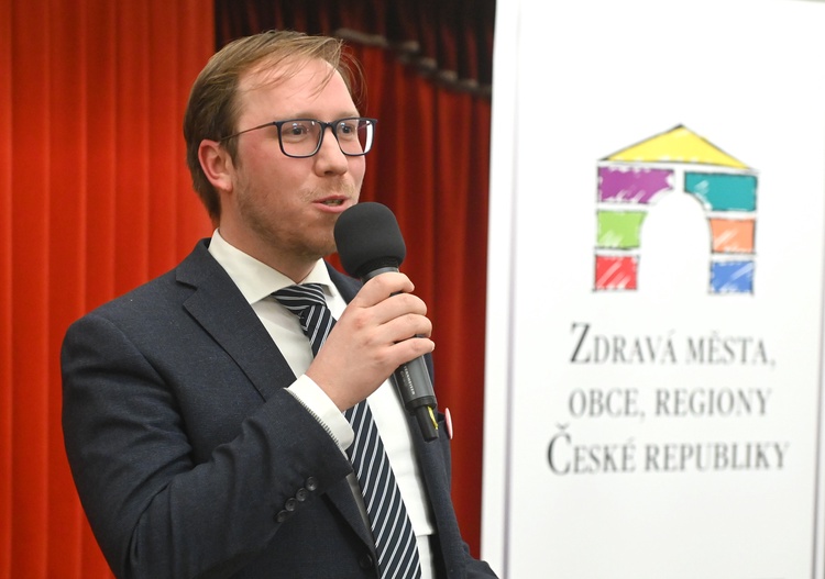 Radní Filip Chvátal při zahájení konference. Foto: Z. Kolařík
