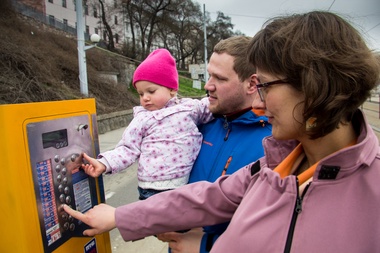 Automaty na jízdenky městské hromadné dopravy oživí díla Brňanů. Foto: DPMB