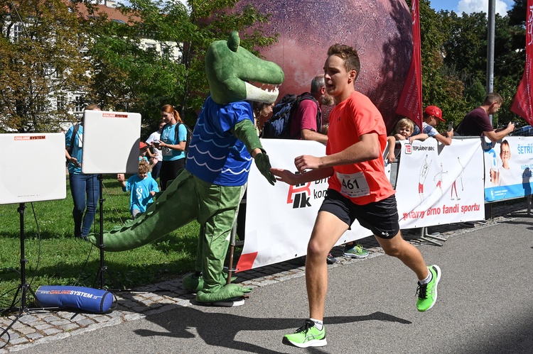 Loňský ročník charitativního běhu Skolíme Koliště. Foto: Marie Schmerková