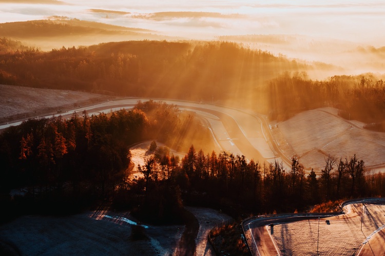 Projděte si Masarykův okruh po svých. Foto: Automotodrom Brno
