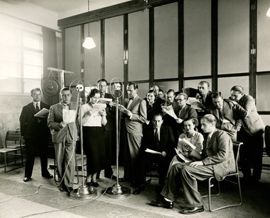 Zkouška rozhlasové hry Františka Kožíka Cristobal Colón v roce 1934. Foto: archiv ČRo